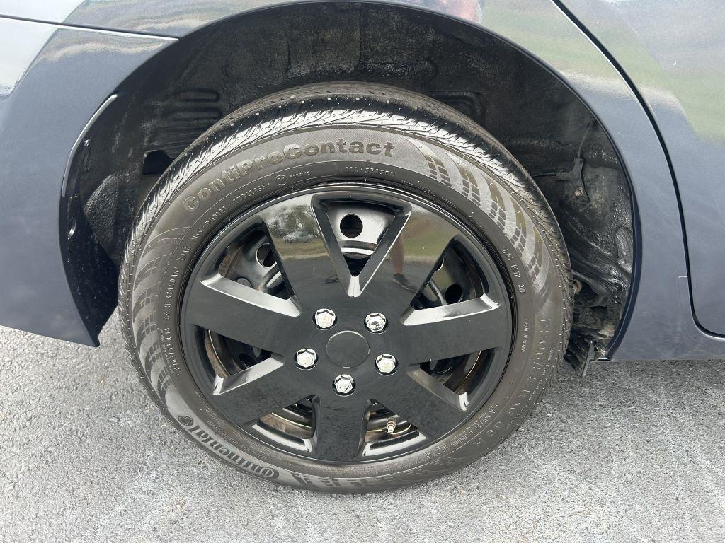 Toyota Corolla 4dr Sdn CVT LE (Natl) 2014