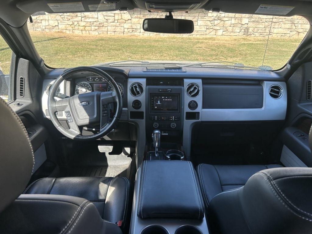 Ford F-150 2WD SuperCrew 145" Platinum 2012