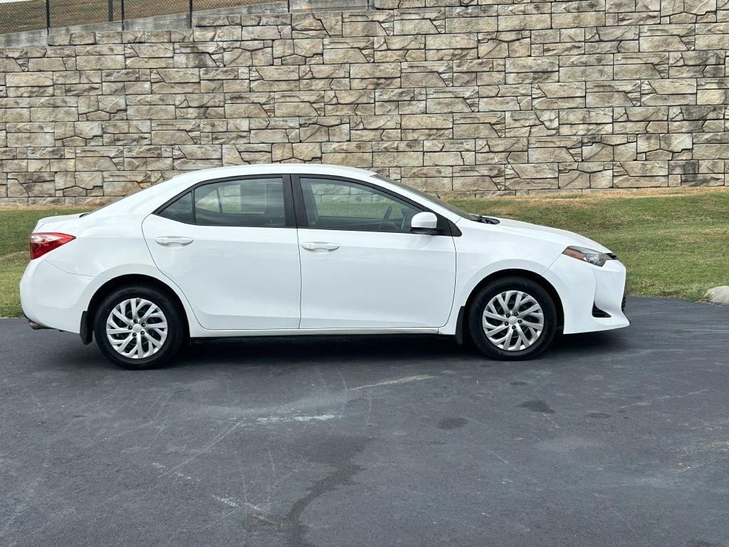 Toyota Corolla 50th Anniversary Special Edition CVT (Natl) 2017