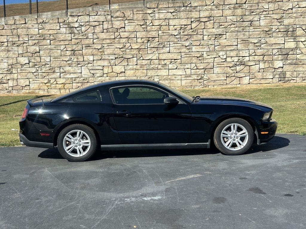 Ford Mustang 2dr Cpe V6 2010