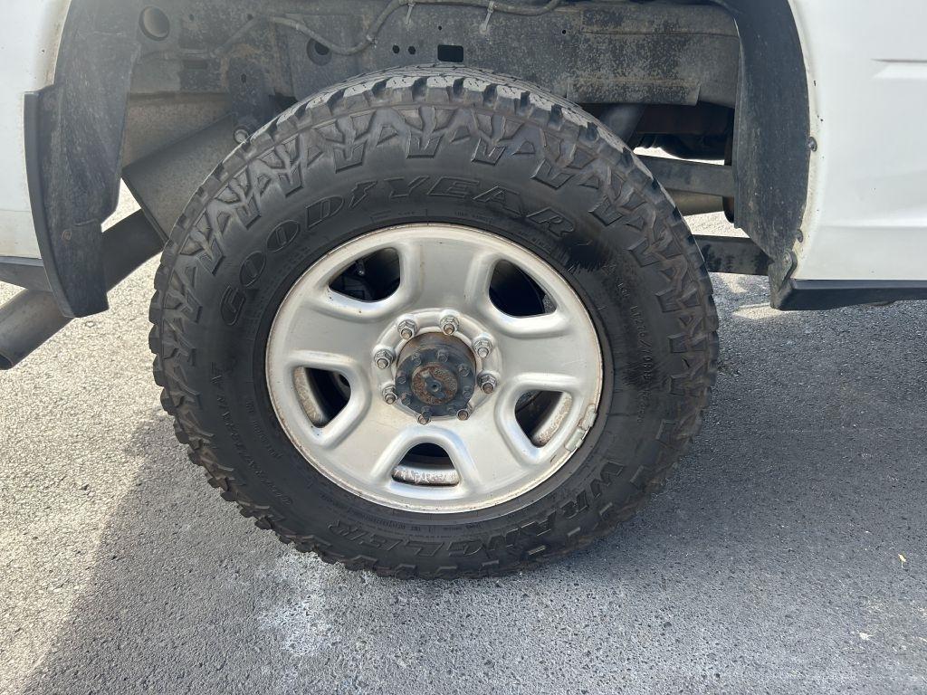RAM 2500 Tradesman 4x4 Crew Cab 6'4" Box 2020