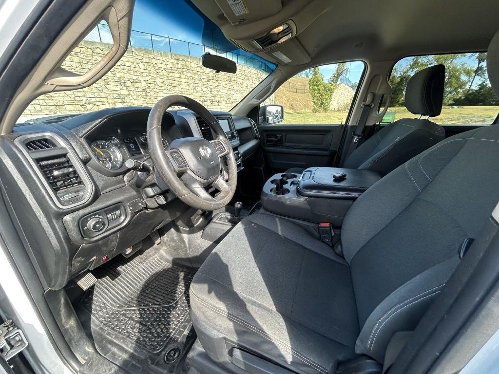 RAM 2500 Tradesman 4x4 Crew Cab 6'4" Box 2020