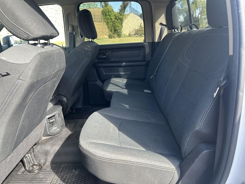 RAM 2500 Tradesman 4x4 Crew Cab 6'4" Box 2020