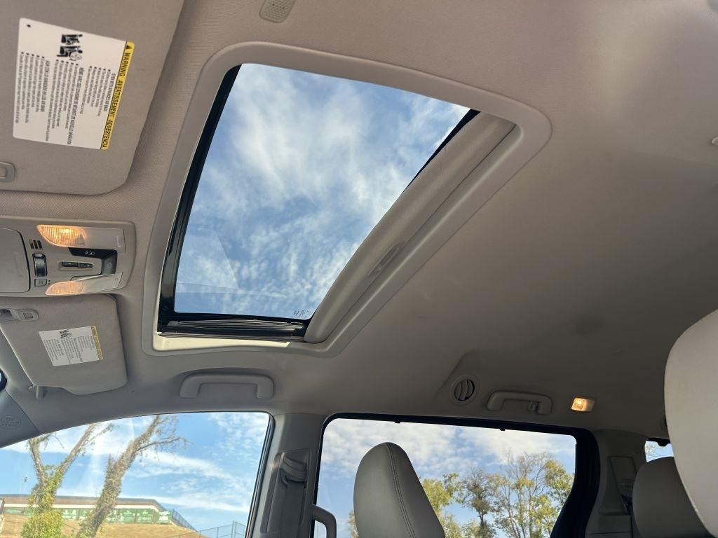 Toyota Sienna XLE Auto Access Seat FWD 7-Passenger (Natl) 2020