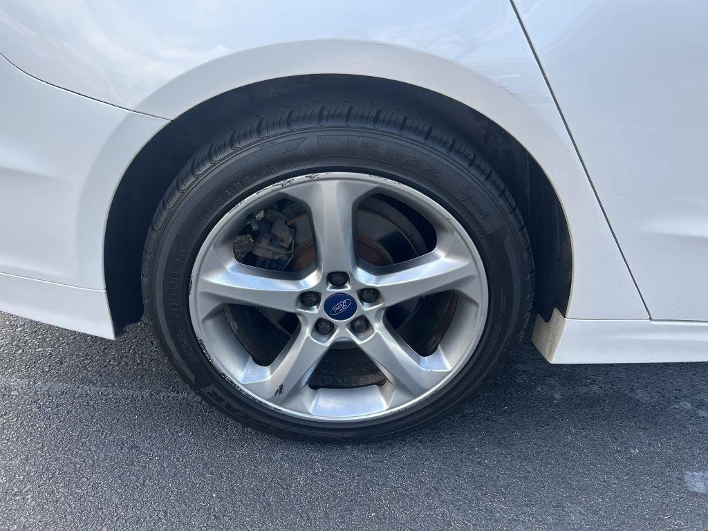 Ford Fusion 4dr Sdn SE FWD 2014