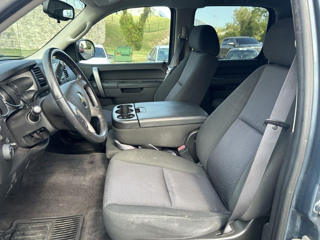 Chevrolet Silverado 1500 4WD Crew Cab 143.5" LT 2011