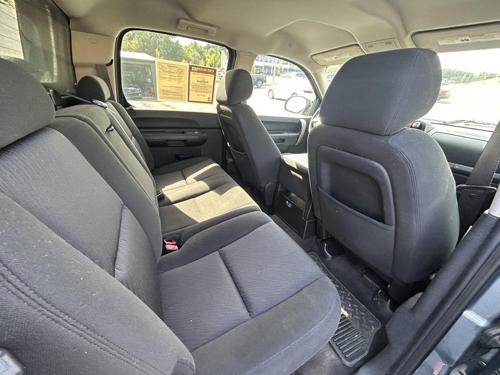 Chevrolet Silverado 1500 4WD Crew Cab 143.5" LT 2011