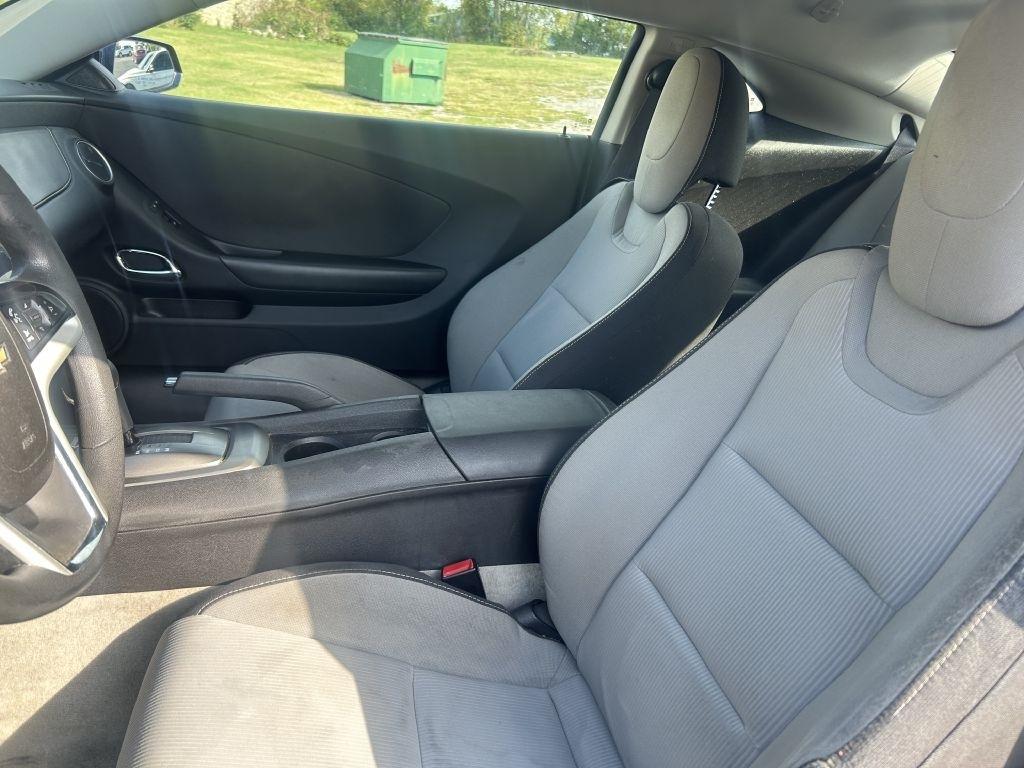Chevrolet Camaro 2dr Cpe 1LT 2012