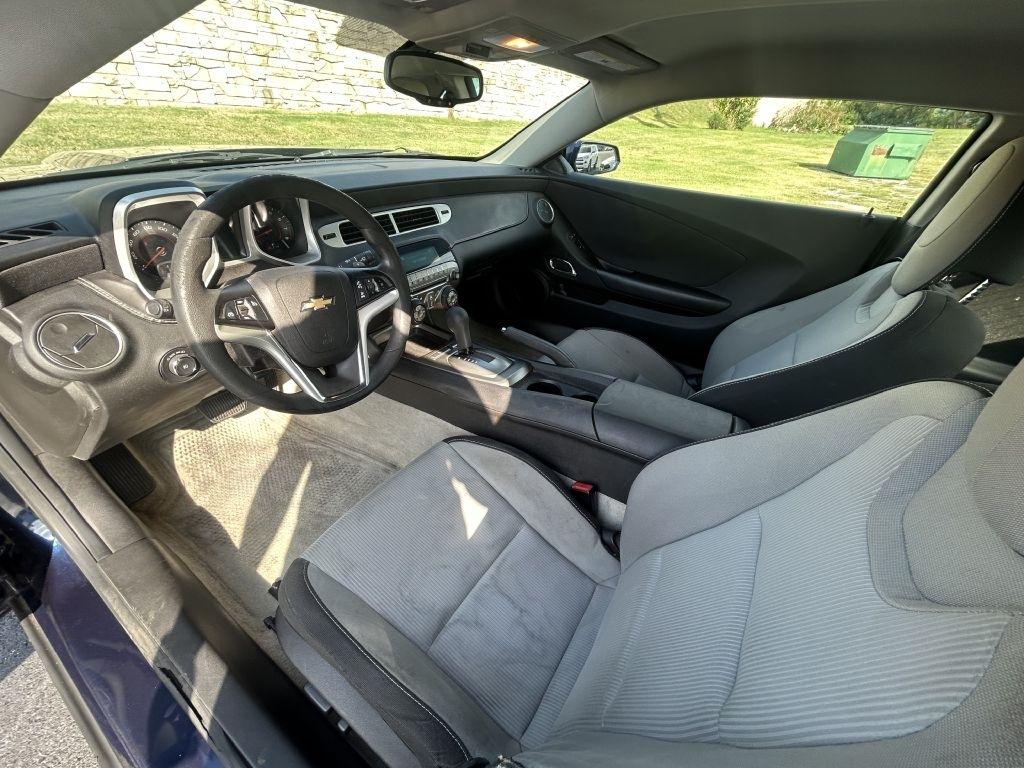Chevrolet Camaro 2dr Cpe 1LT 2012