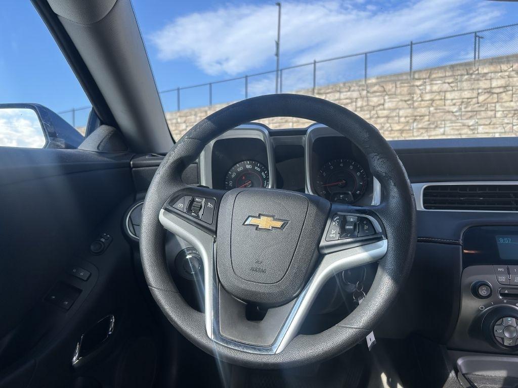 Chevrolet Camaro 2dr Cpe 1LT 2012