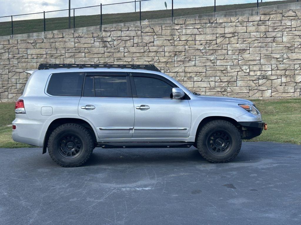 Lexus LX 570 4WD 4dr 2013