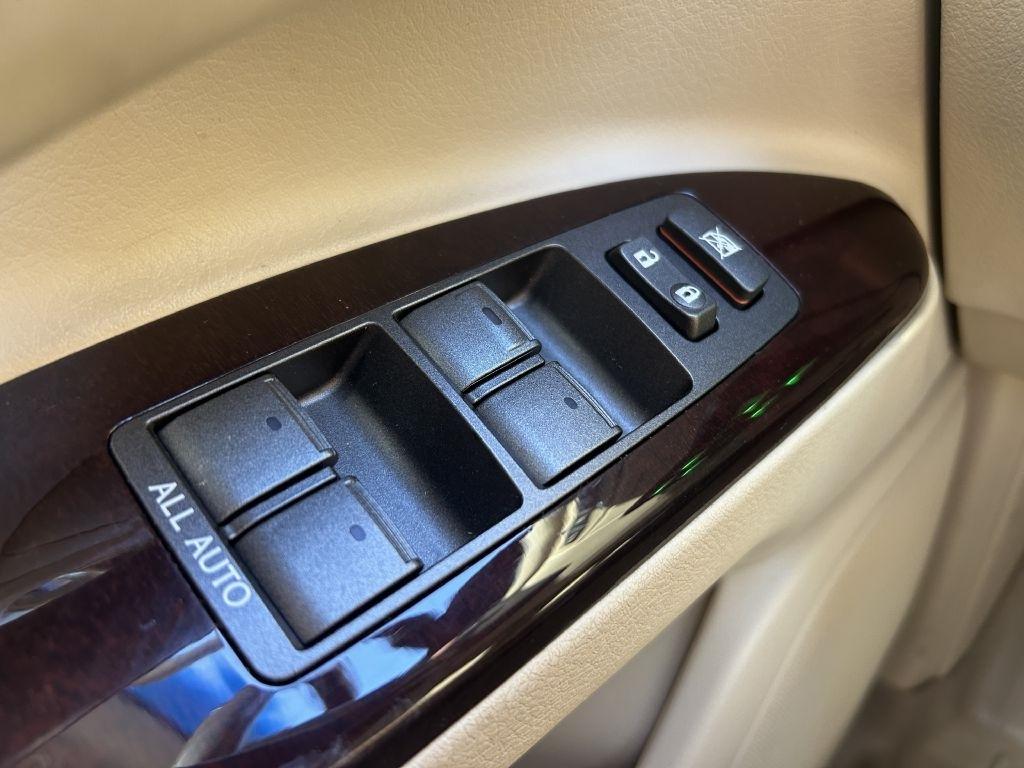 Lexus LX 570 4WD 4dr 2013