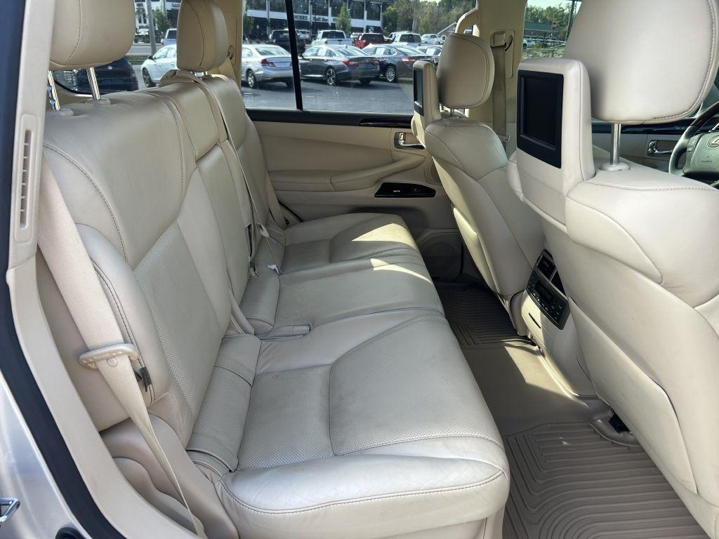 Lexus LX 570 4WD 4dr 2013