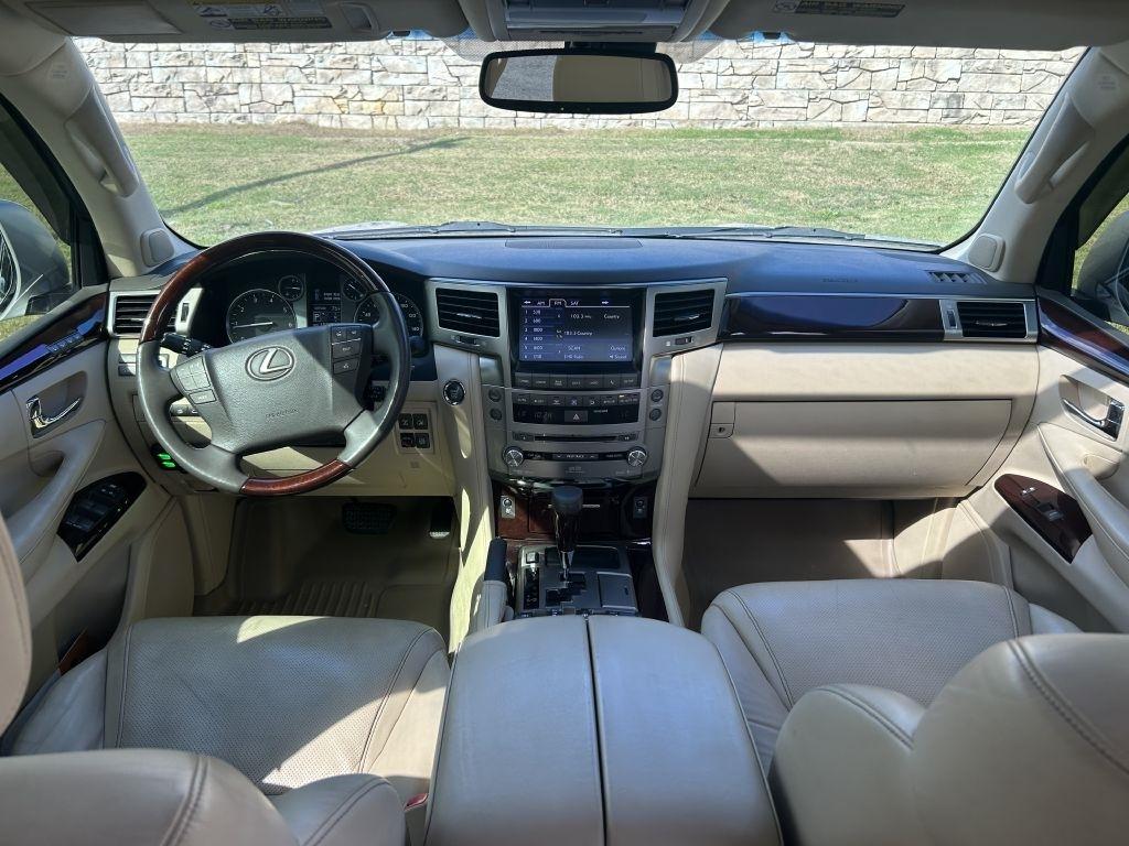 Lexus LX 570 4WD 4dr 2013