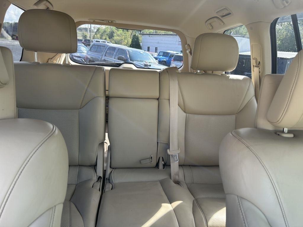 Lexus LX 570 4WD 4dr 2013