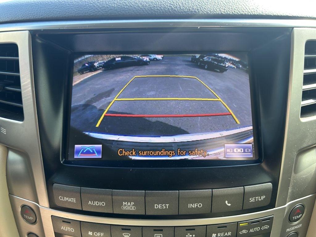 Lexus LX 570 4WD 4dr 2013