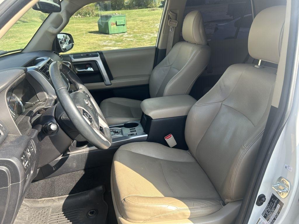 Toyota 4Runner TRD Off Road Premium 4WD (Natl) 2018