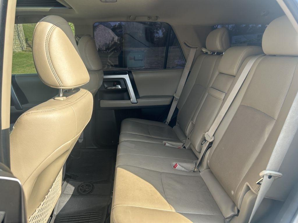 Toyota 4Runner TRD Off Road Premium 4WD (Natl) 2018
