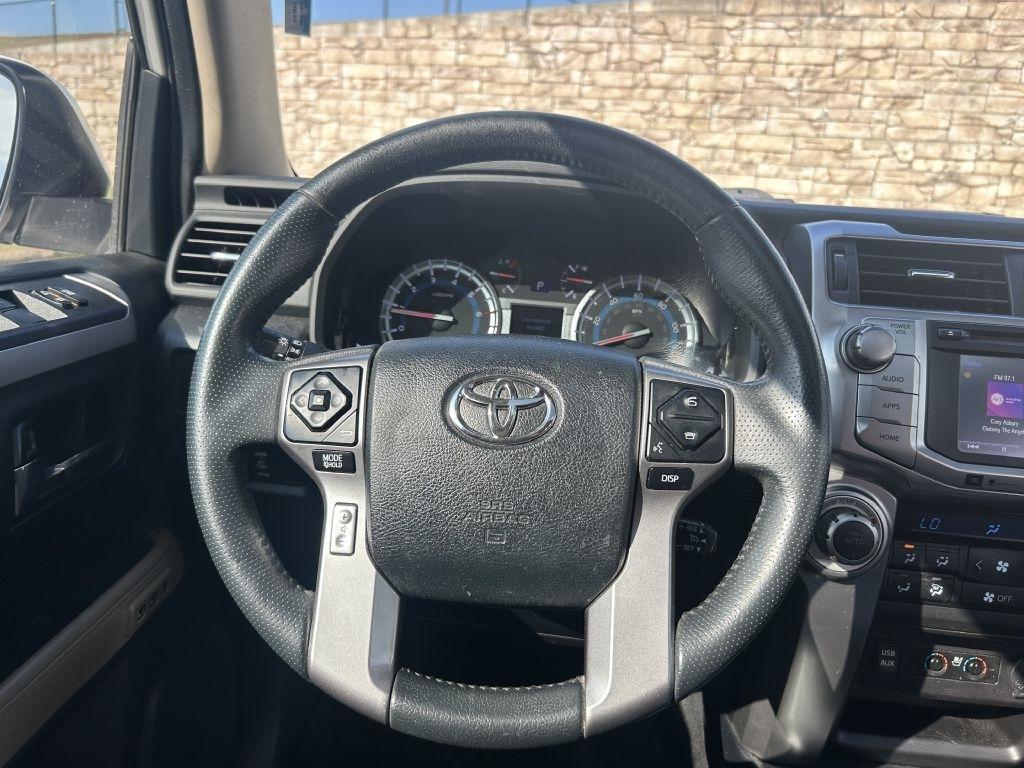 Toyota 4Runner TRD Off Road Premium 4WD (Natl) 2018