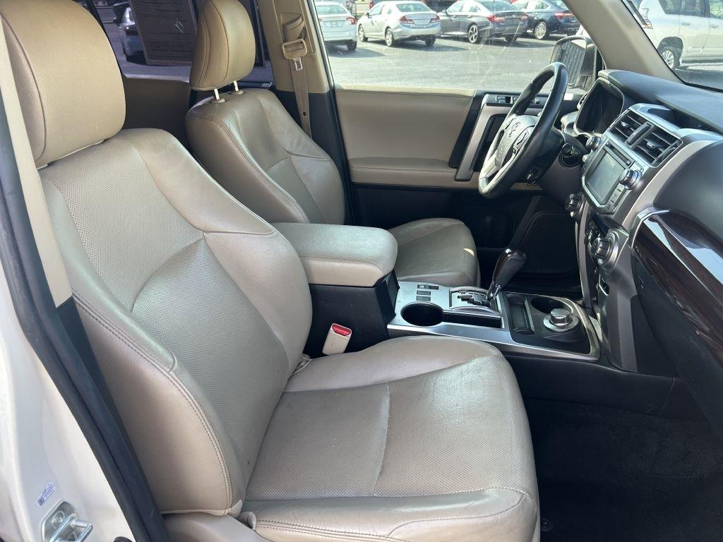 Toyota 4Runner TRD Off Road Premium 4WD (Natl) 2018