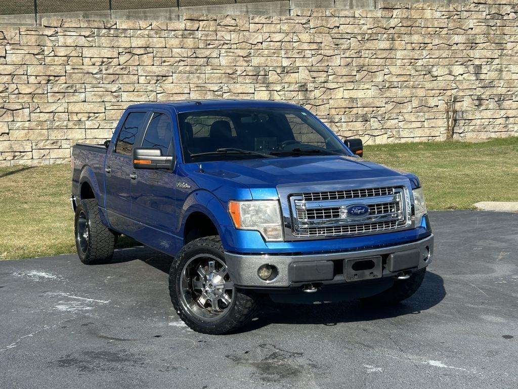 2013 Ford F-150 4WD SuperCrew 145" XL
