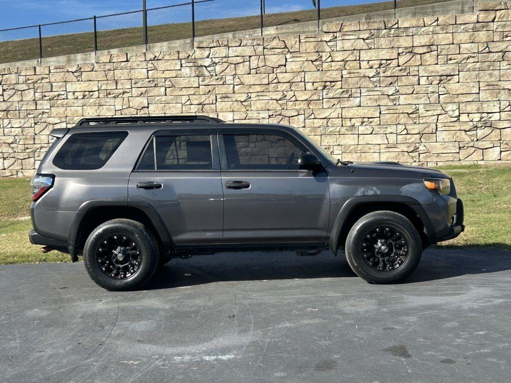 Toyota 4Runner 4WD 4dr V6 Limited (Natl) 2013