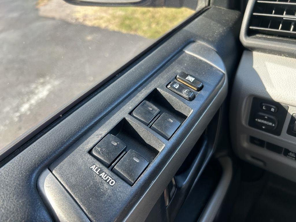 Toyota 4Runner 4WD 4dr V6 Limited (Natl) 2013