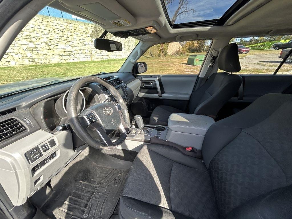 Toyota 4Runner 4WD 4dr V6 Limited (Natl) 2013