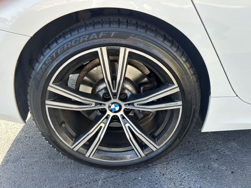 BMW 3 Series 330i xDrive Sedan North America 2019