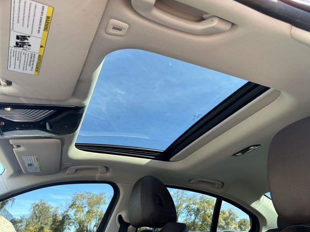 BMW 3 Series 330i xDrive Sedan North America 2019