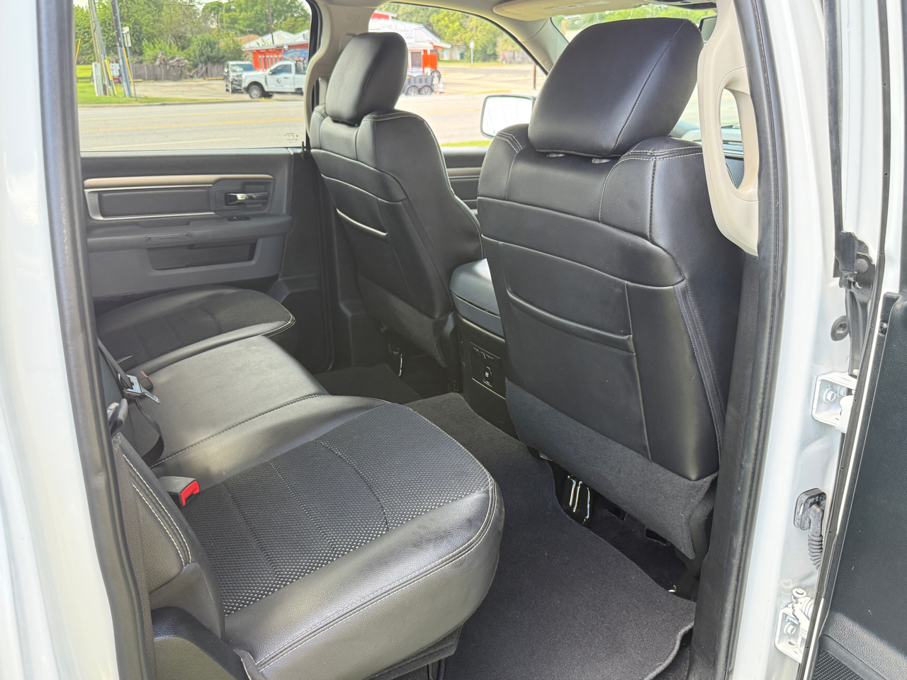 2017 Ram 1500 Lone Star photo 5