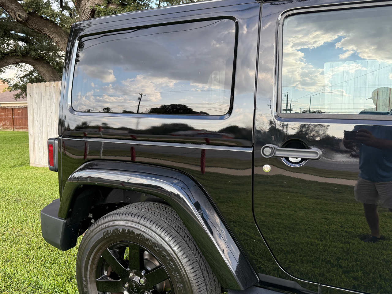 Jeep Wrangler Sahara 4WD 2014 Jeep Wrangler Sahara 4WD 2014