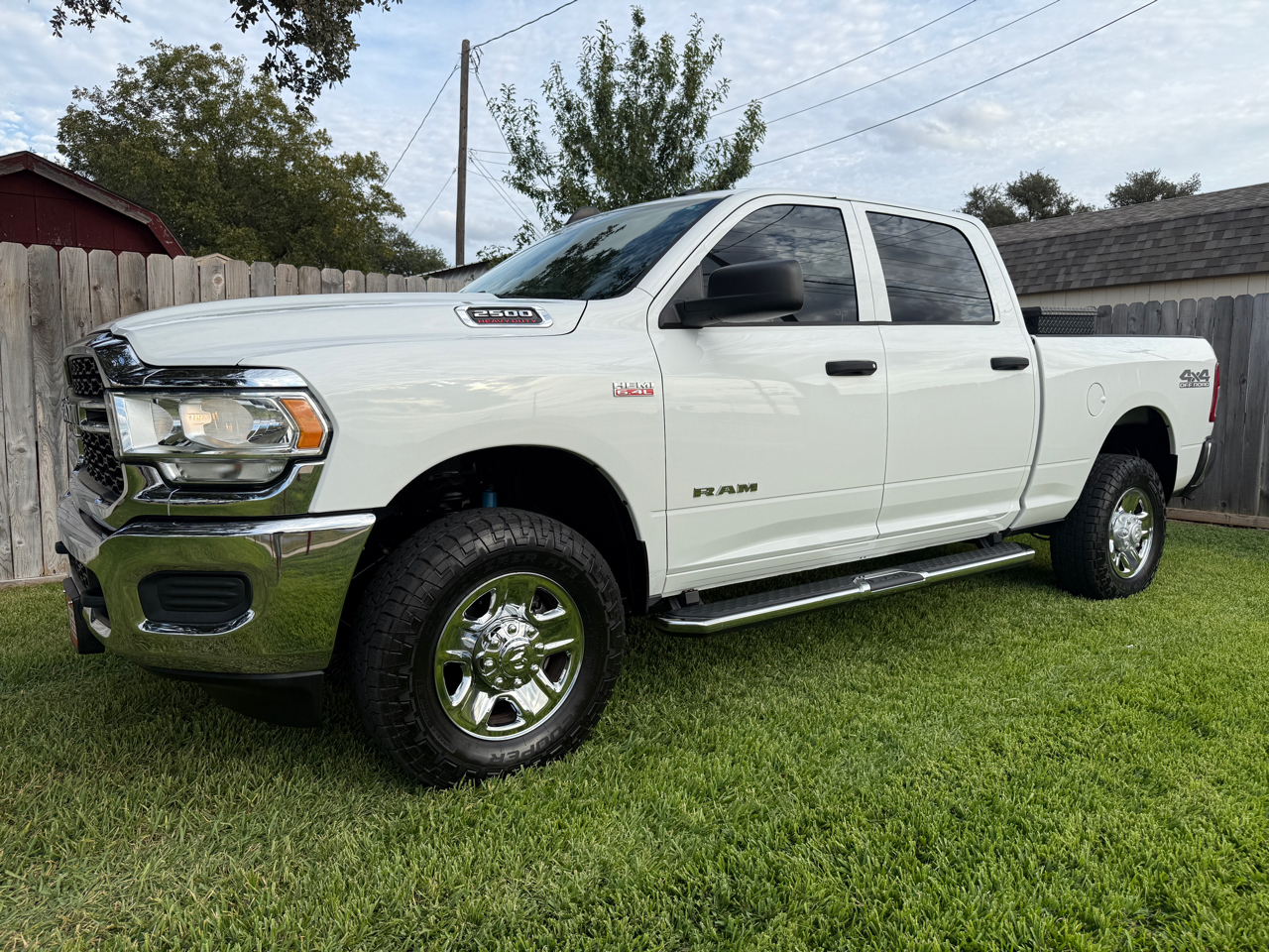 RAM 2500 Tradesman Crew Cab SWB 4WD 2019 RAM 2500 Tradesman Crew Cab SWB 4WD 2019