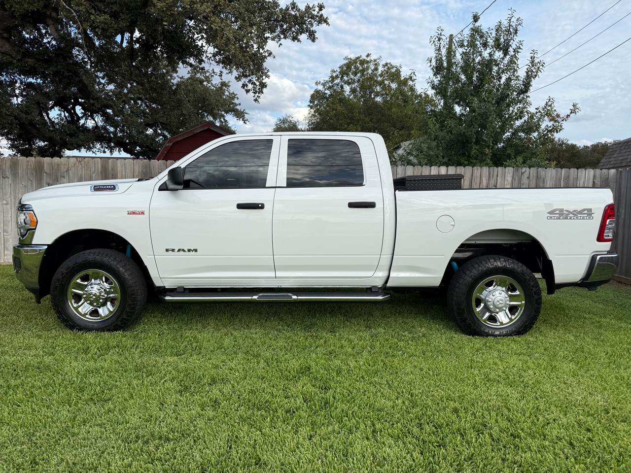 RAM 2500 Tradesman Crew Cab SWB 4WD 2019 RAM 2500 Tradesman Crew Cab SWB 4WD 2019