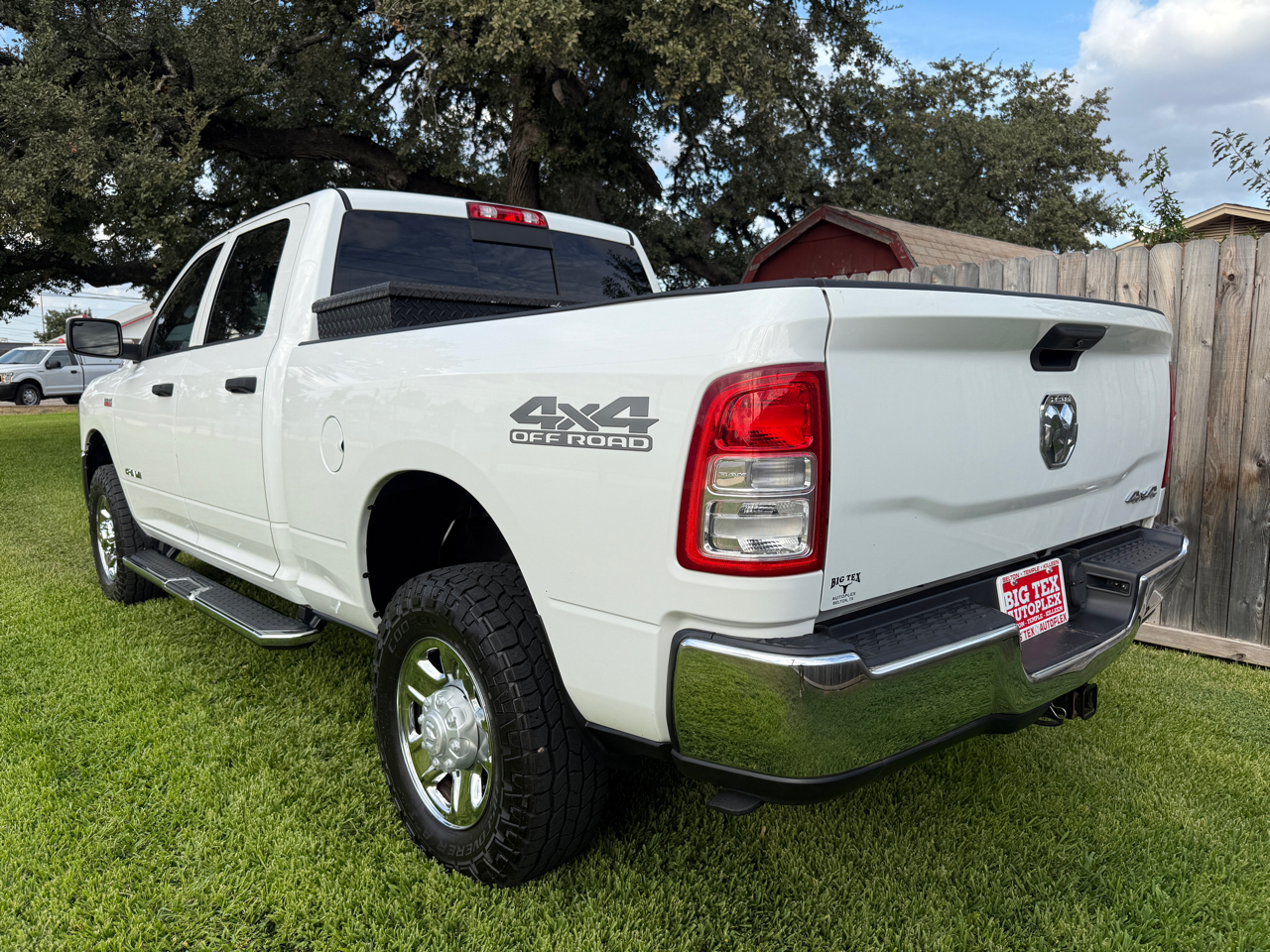 RAM 2500 Tradesman Crew Cab SWB 4WD 2019 RAM 2500 Tradesman Crew Cab SWB 4WD 2019