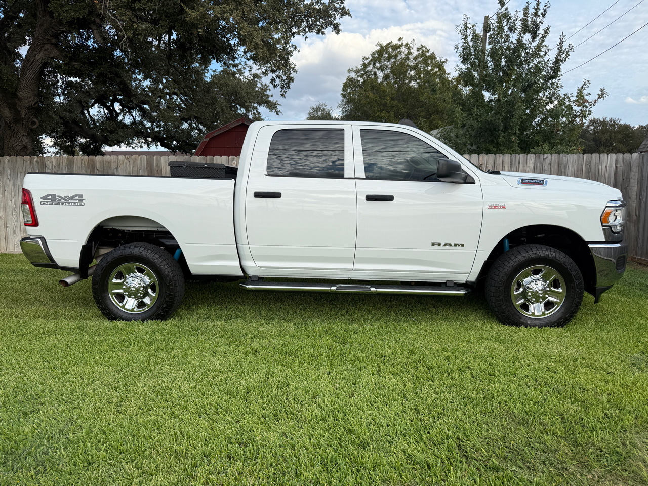 RAM 2500 Tradesman Crew Cab SWB 4WD 2019 RAM 2500 Tradesman Crew Cab SWB 4WD 2019
