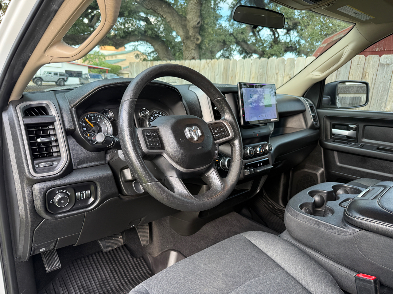 RAM 2500 Tradesman Crew Cab SWB 4WD 2019 RAM 2500 Tradesman Crew Cab SWB 4WD 2019