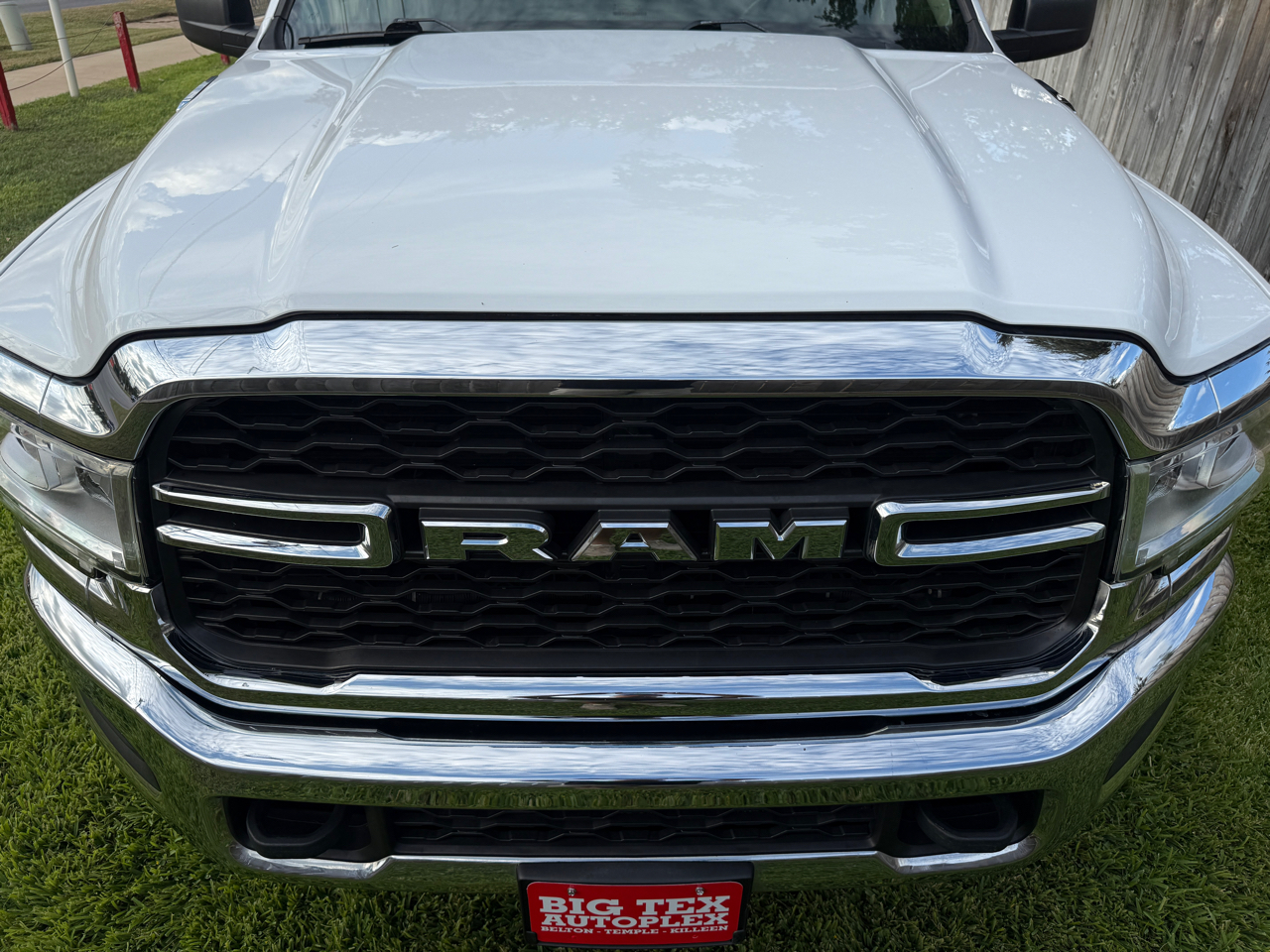 RAM 2500 Tradesman Crew Cab SWB 4WD 2019 RAM 2500 Tradesman Crew Cab SWB 4WD 2019