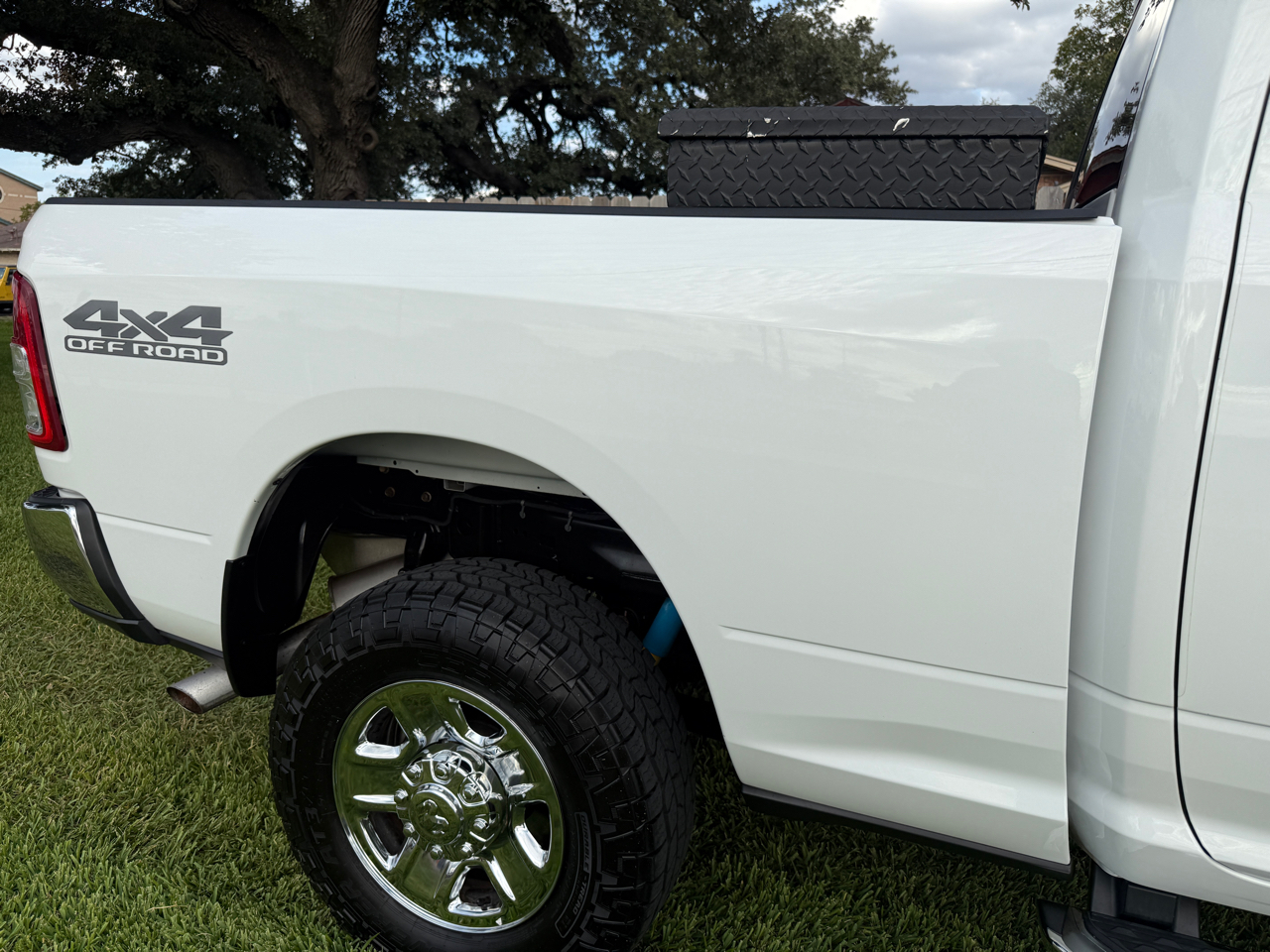 RAM 2500 Tradesman Crew Cab SWB 4WD 2019 RAM 2500 Tradesman Crew Cab SWB 4WD 2019