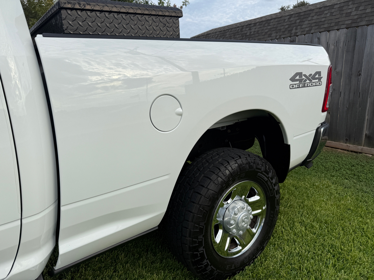 RAM 2500 Tradesman Crew Cab SWB 4WD 2019 RAM 2500 Tradesman Crew Cab SWB 4WD 2019