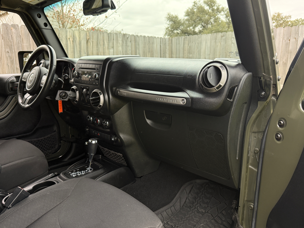 Jeep Wrangler Sport 4WD 2015