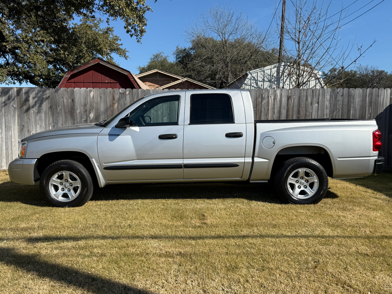 Dodge Dakota SLT Quad Cab 2WD 2006