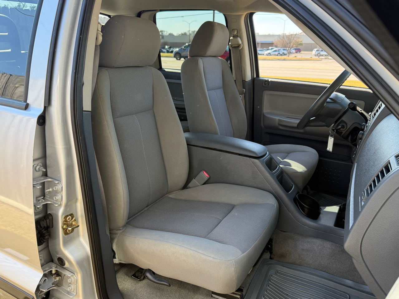 Dodge Dakota SLT Quad Cab 2WD 2006