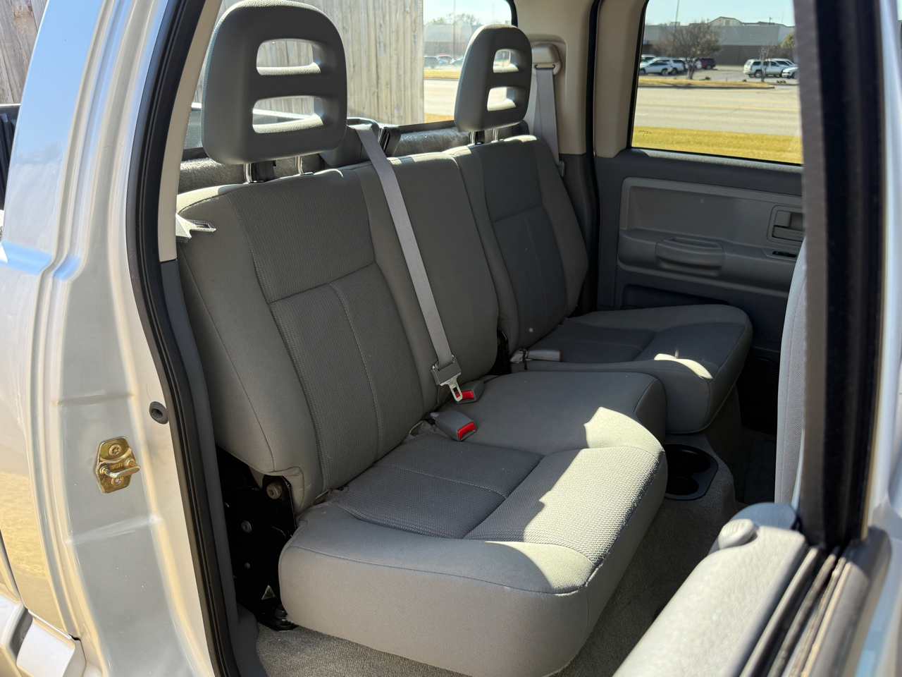 Dodge Dakota SLT Quad Cab 2WD 2006