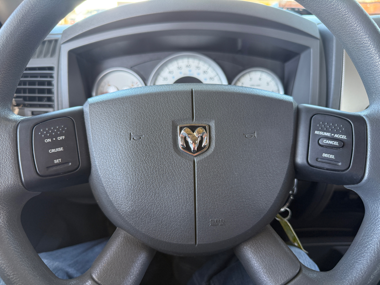 Dodge Dakota SLT Quad Cab 2WD 2006