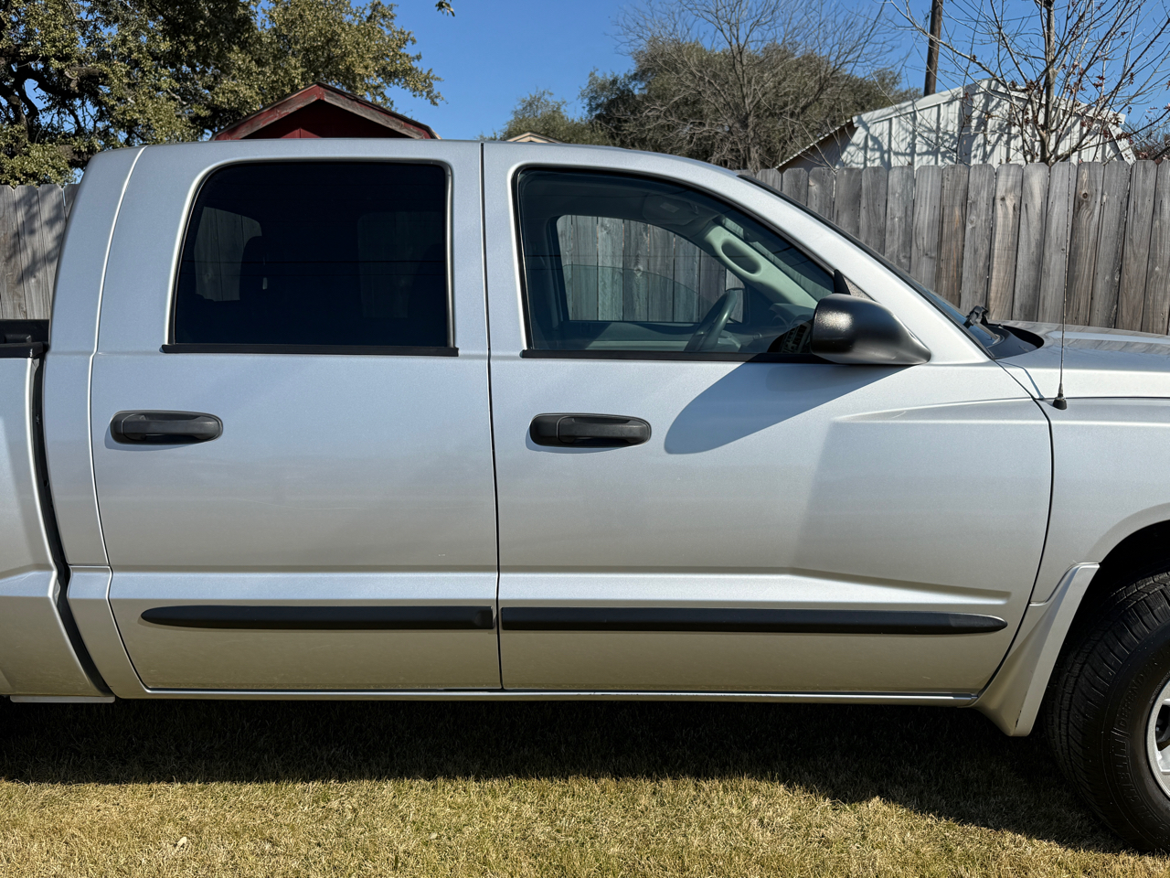 Dodge Dakota SLT Quad Cab 2WD 2006
