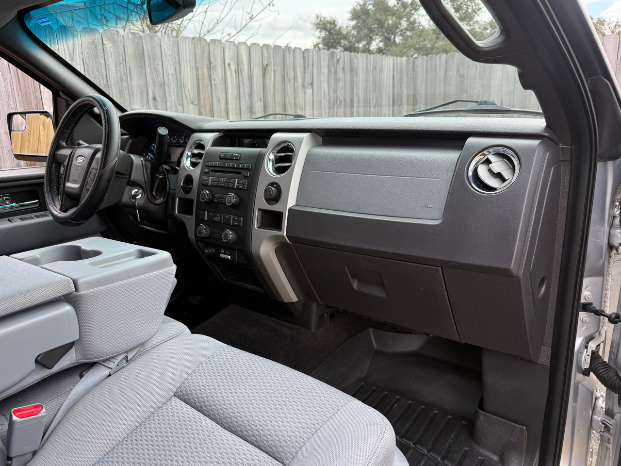 Ford F-150 XLT SuperCrew 5.5-ft. Bed 2WD 2012