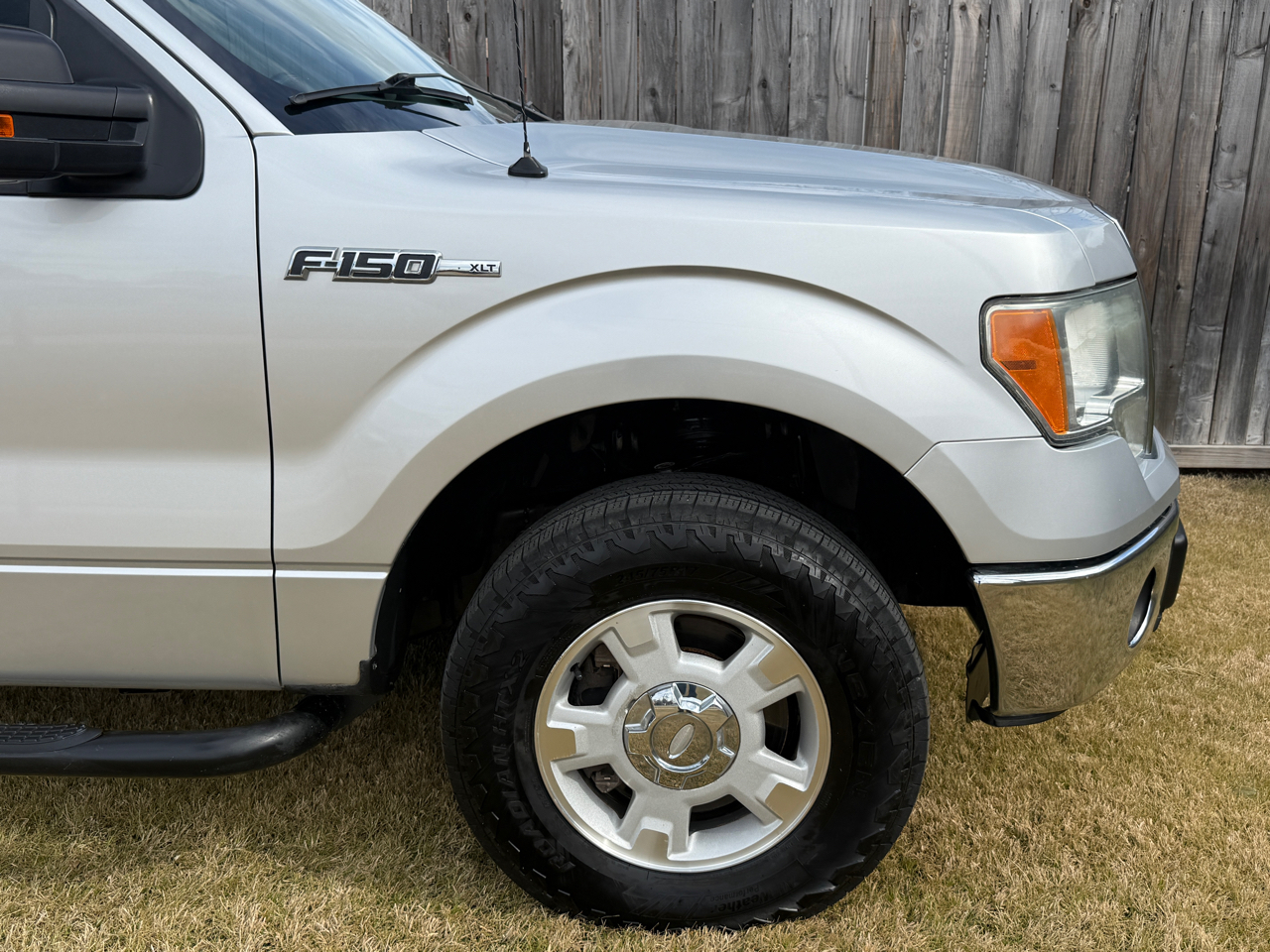 Ford F-150 XLT SuperCrew 5.5-ft. Bed 2WD 2012