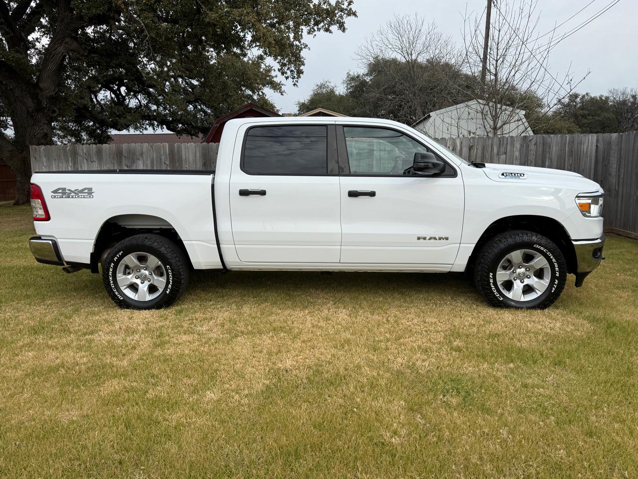 RAM 1500 Lone Star Crew Cab SB 4WD 2023