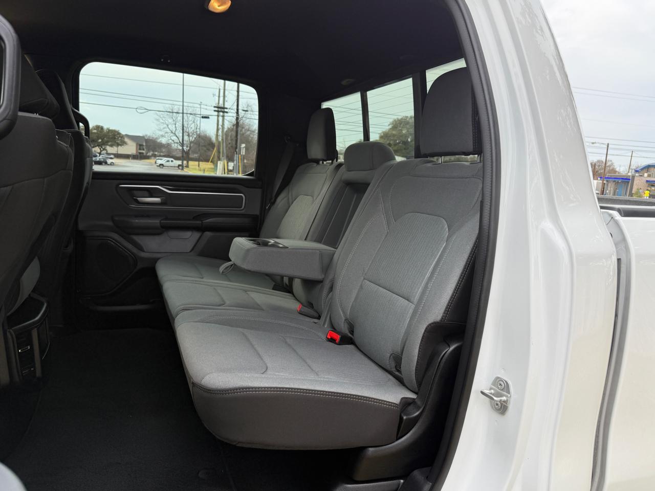 RAM 1500 Lone Star Crew Cab SB 4WD 2023